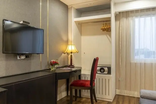 Junior Süit, Küvet, Şehir Manzaralı