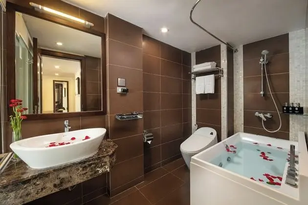 Premium Süit, 1 En Büyük (King) Boy Yatak, Balkon, Şehir Manzaralı