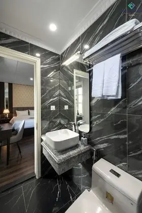Deluxe Tek Büyük Yataklı Oda (with Window)
