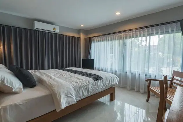 Deluxe Tek Büyük Yataklı Oda