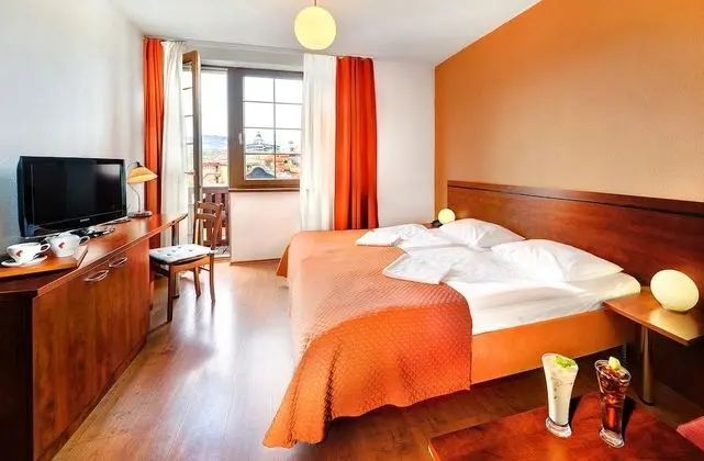 Standard Tek Büyük Yataklı Oda