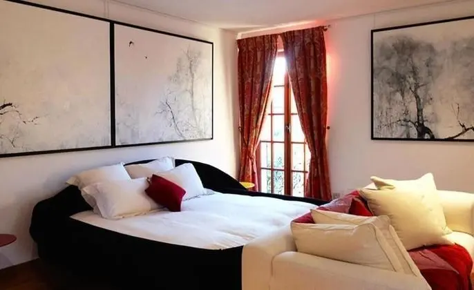 Superior Tek Büyük Yataklı Oda (Suite Yoza)