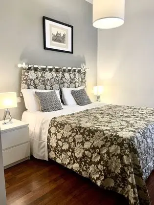 Standard Üç Kişilik Oda, Banyolu/Duşlu, Avlu Manzaralı (Matrimoniale)