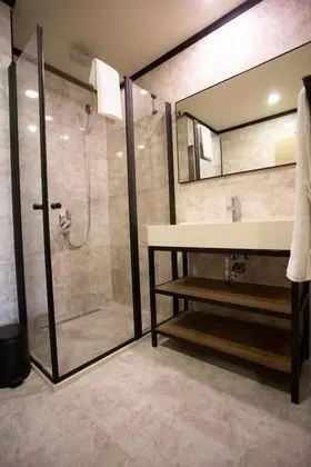 Deluxe Tek Büyük veya İki Ayrı Yataklı Oda