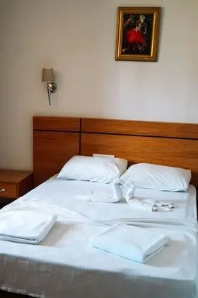 Standard Tek Büyük Yataklı Oda, 1 Çift Kişilik veya 2 Tek Kişilik Yatak, Balkon, Havuz Manzaralı