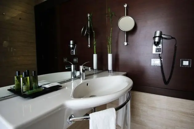 Family Oda, Bağlantılı Odalar