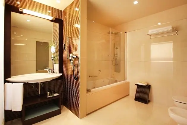 Superior Deluxe with Jacuzzi