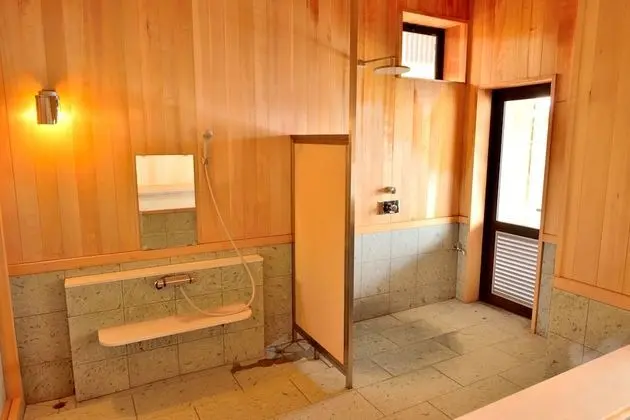 Süit (Open-air Bath)