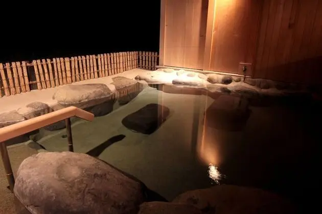Süit (Open-air Bath)