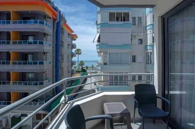 https://images.odamax.com/img/1024x768/odamax/image/upload/Best_Alanya_Hotel_202606071516594_optimized_okan4209_hdr.jpg