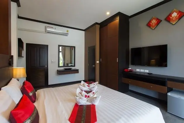 4 Bedrooms Private Pool Villa