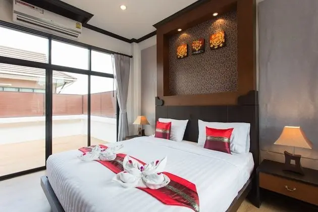 4 Bedrooms Private Pool Villa