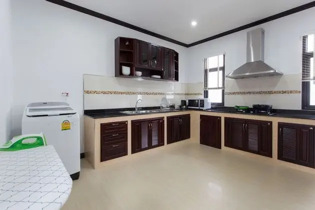 4 Bedrooms Private Pool Villa