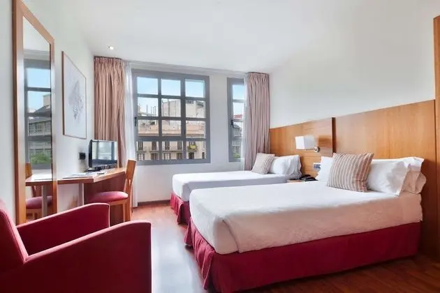 Superior Tek Büyük veya İki Ayrı Yataklı Oda