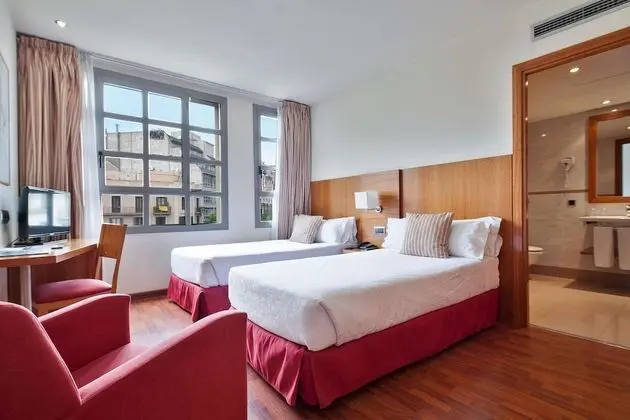 Superior Tek Büyük veya İki Ayrı Yataklı Oda