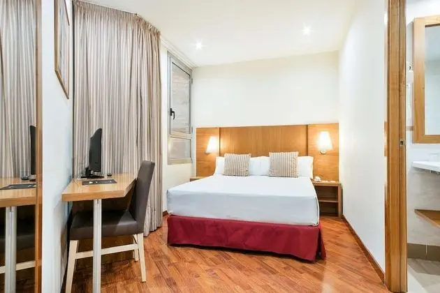 Tek Büyük veya İki Ayrı Yataklı Oda