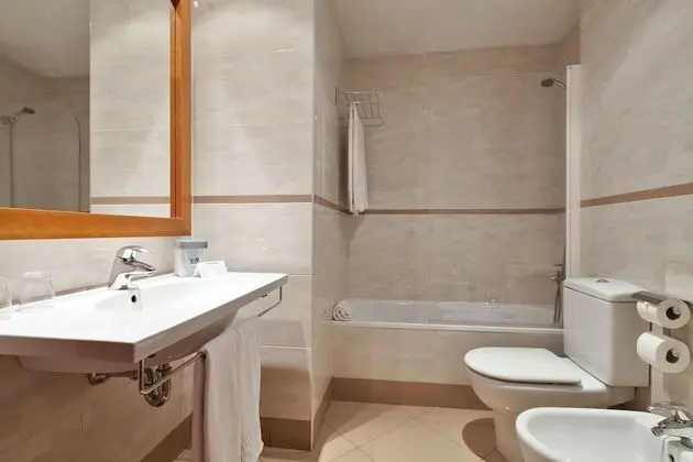 Tek Büyük veya İki Ayrı Yataklı Oda