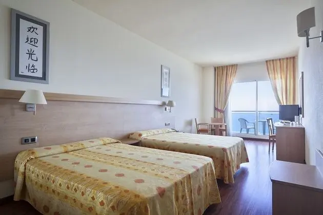 Standard Oda, Kısmi Deniz Manzaralı (2 adults)