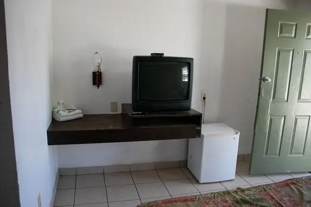 Basic Tek Büyük Yataklı Oda