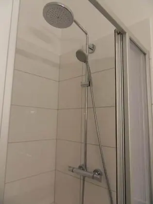 Tek Büyük Yataklı Oda, Mutfak (E02)