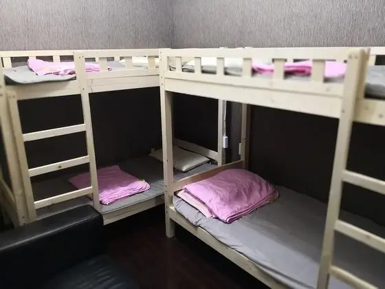 Ortak Ranzalı Oda, Sadece erkekler için, Ortak Banyo (4 pax)