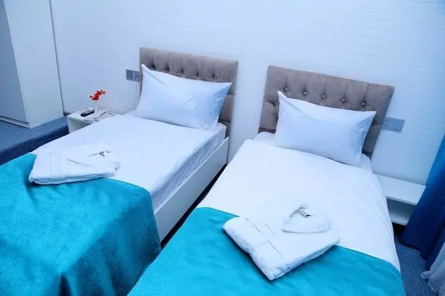 Standard Üç Kişilik Oda, Bahçe Manzaralı