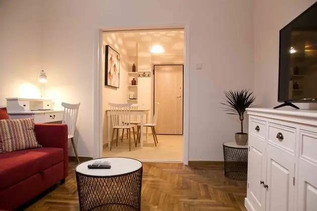 City Apart Daire, 1 Büyük (Queen) Boy Yatak ve Çekyat, Mutfak, Şehir Manzaralı