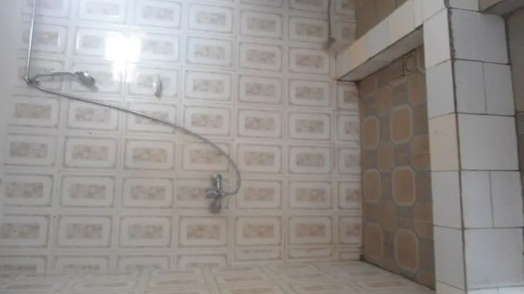 Büyük Yataklı Tek Kişilik Oda, Dağ Manzaralı