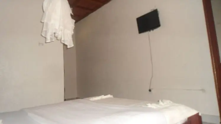 Büyük Yataklı Tek Kişilik Oda, Dağ Manzaralı