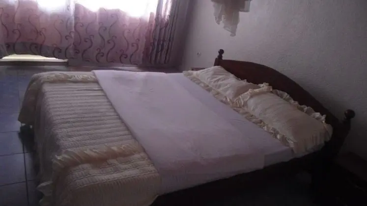 Büyük Yataklı Tek Kişilik Oda, Dağ Manzaralı
