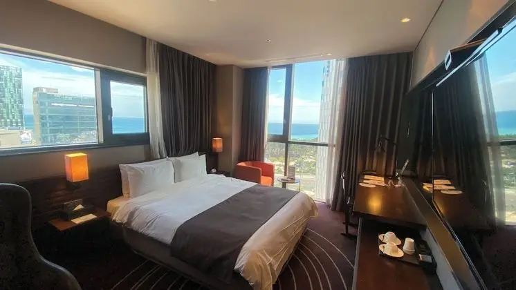 Deluxe Tek Büyük Yataklı Oda (Premier/Parking: 5,000 KRW per car)