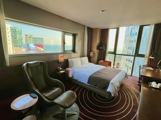 Deluxe Tek Büyük Yataklı Oda (Premier/Parking: 5,000 KRW per car)