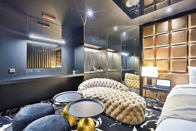 Oda (Hamilton Harace Suite)