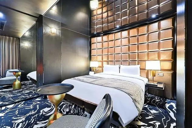 Oda (Hamilton Noble Suite)