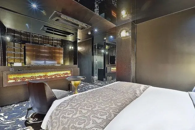 Oda (Hamilton Noble Suite)