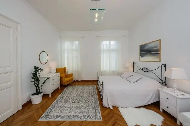 Apart Daire, 5 Yatak Odası