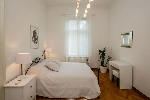 Apart Daire, 5 Yatak Odası