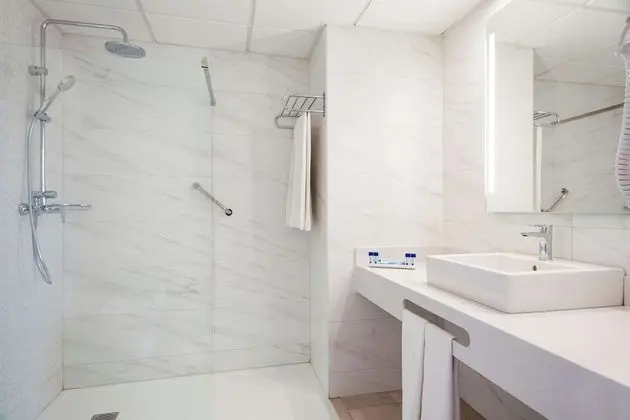 Standard Oda (2 Adults + 1 Child)