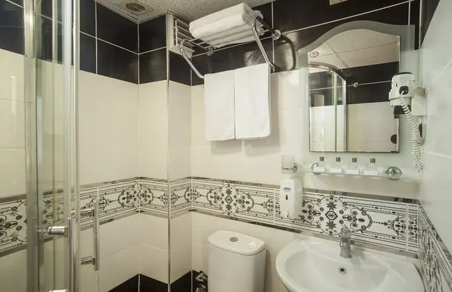 Çift ​​kişilik Standard