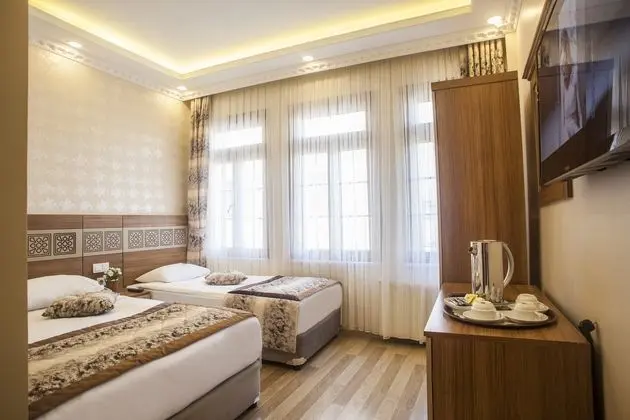 Üçlü Standard
