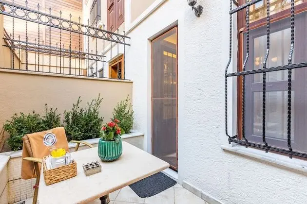 Double Room with Private Hammam & Garden-Ground Floor 20m2