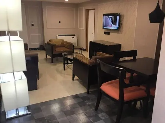 Standard Oda, Şehir Manzaralı