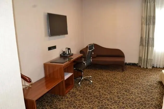 Superior Oda, Şehir Manzaralı