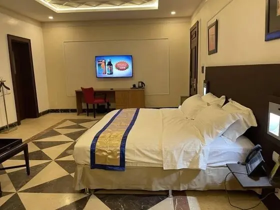 Deluxe Tek Büyük Yataklı Oda