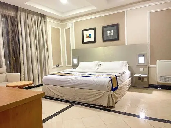 Deluxe Tek Büyük Yataklı Oda