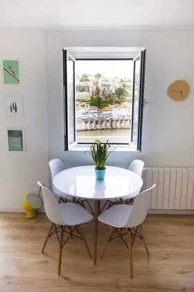 Apart Daire, 3 Yatak Odası, Nehir Manzaralı
