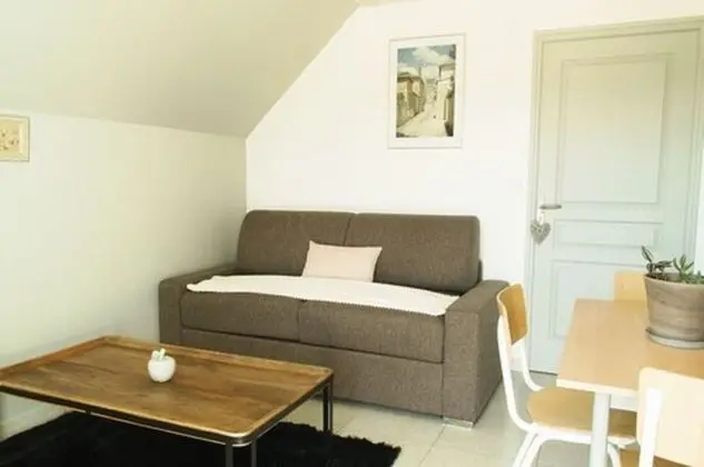 Stüdyo (Le Studio de la Terre)