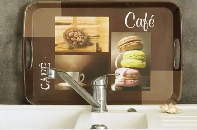 Stüdyo (Le Studio de la Terre)