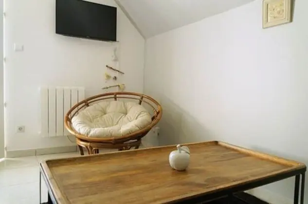 Stüdyo (Le Studio de la Terre)