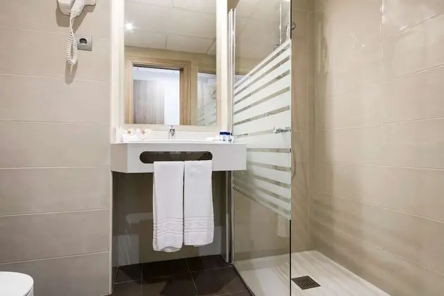 Tek Büyük Yataklı Oda (2 adults)